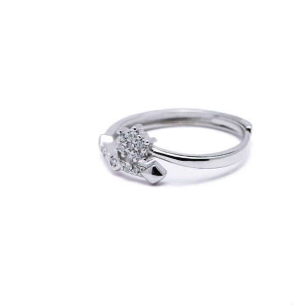 Silver Floral Sparkle Ring 3